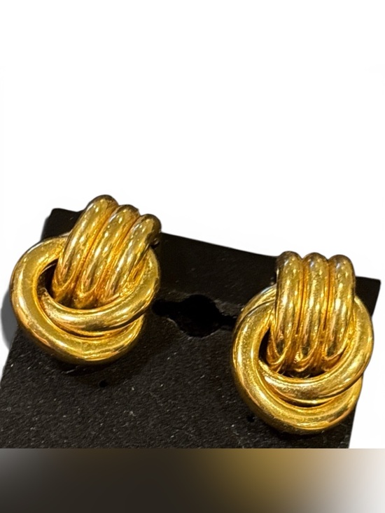 Trifari Jewelry - Vintage Trifari Gold-Tone Interlocking Knot Clip-On Earrings